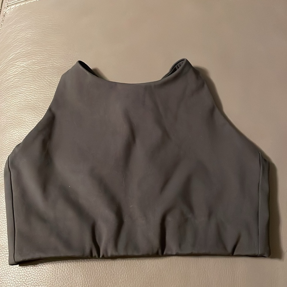 GIRLFRIEND COLLECTIVE DARK GRAY TOPANGA HALTER BRA.